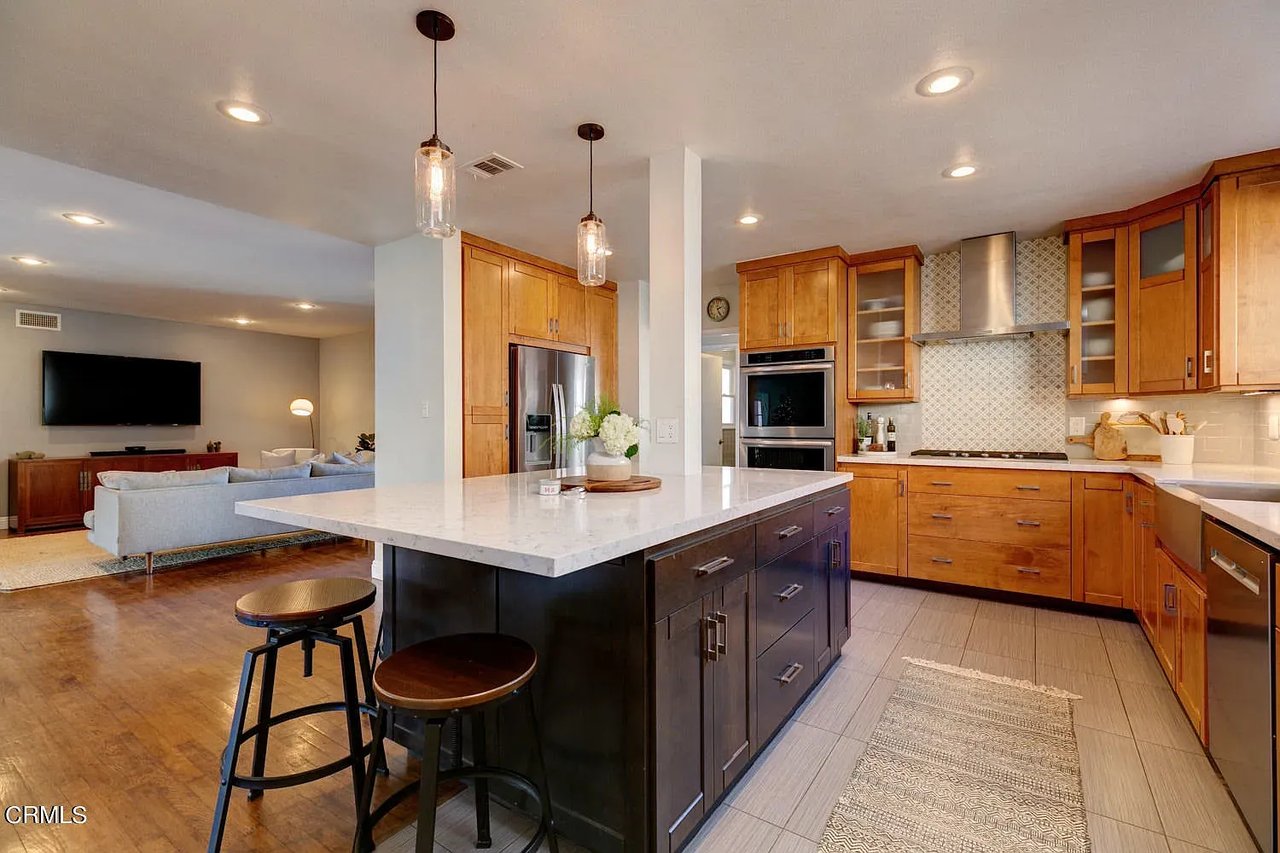 106 San Marino Ave, Ventura, CA 93003