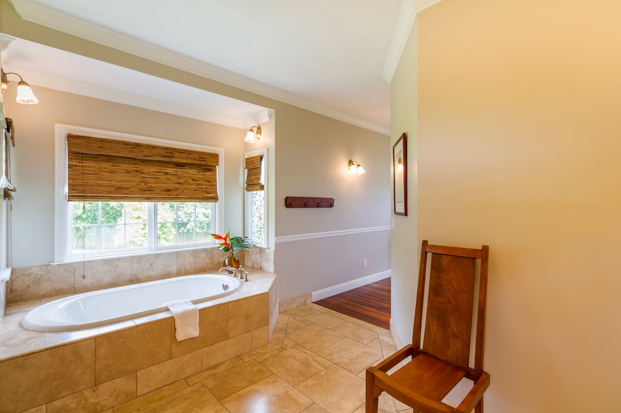 The Green Pineapple Estate