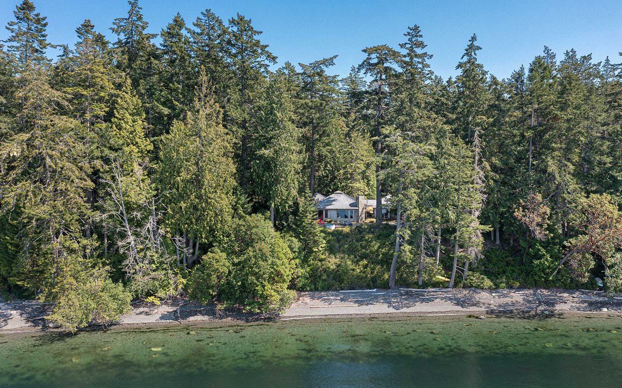 Northwest Contemporary Waterfront on Henry Island