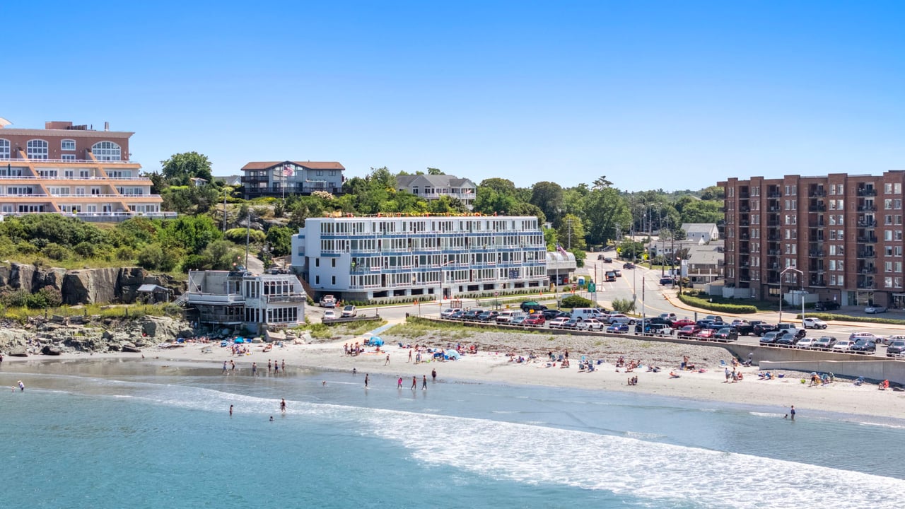 Residences at the Aquarium - PH5