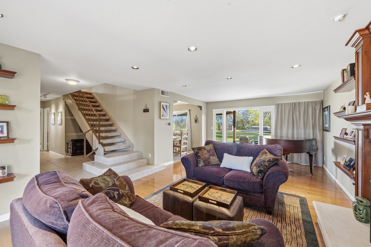 7267 Pondera Circle