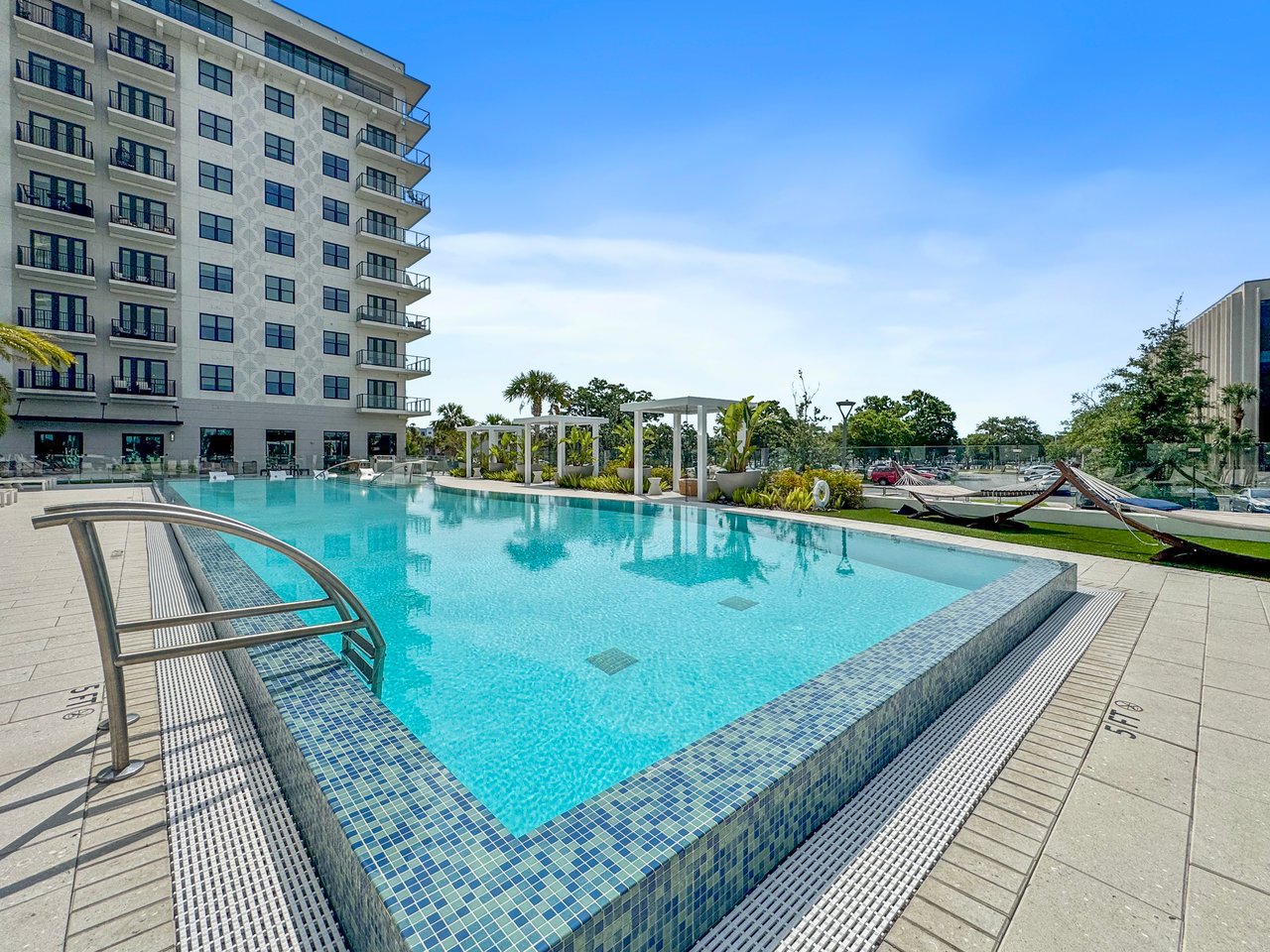 NOVEL BEACH PARK: WATERFRONT LUXURY LIVING