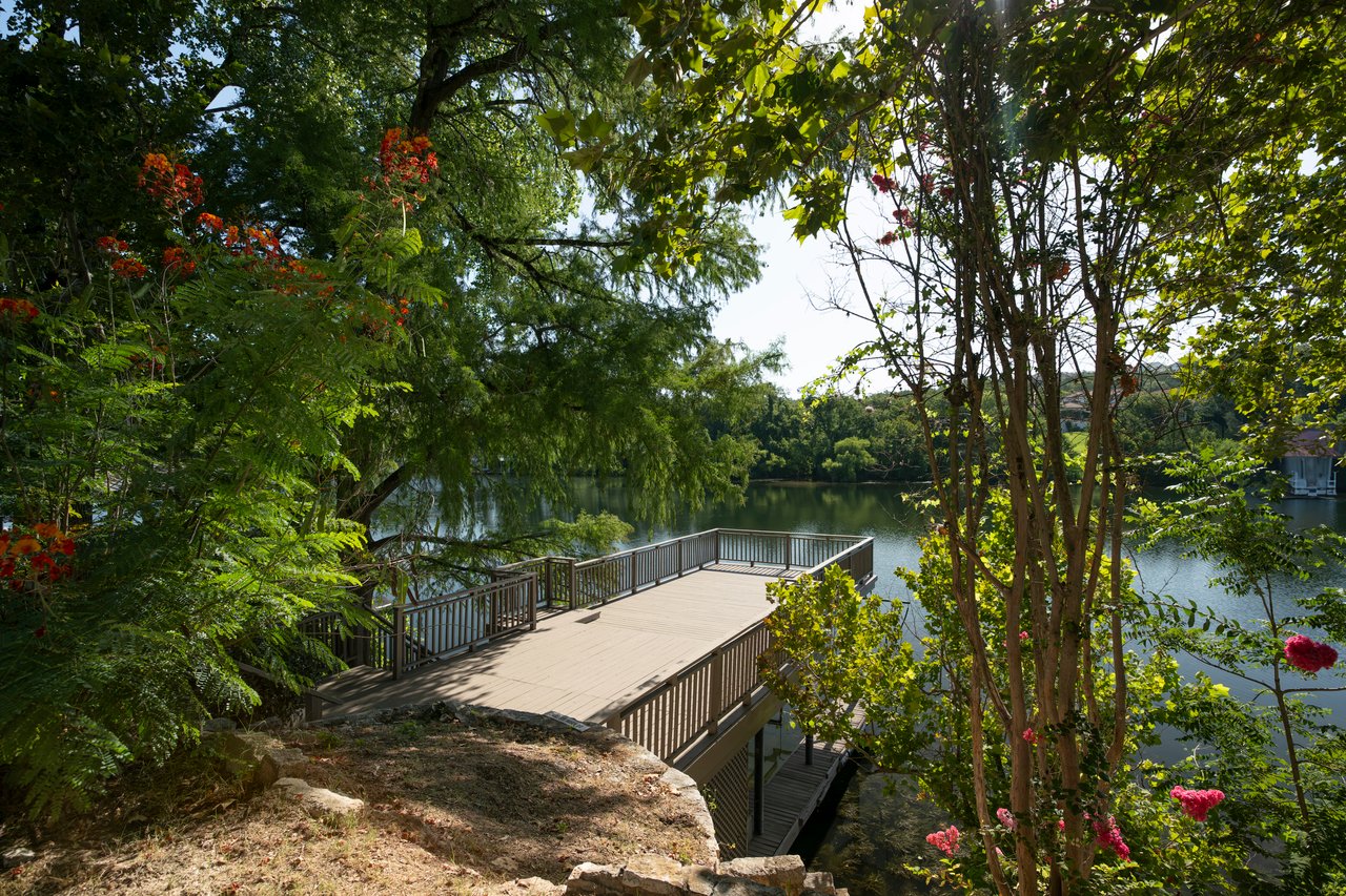 Lake Austin Waterfront