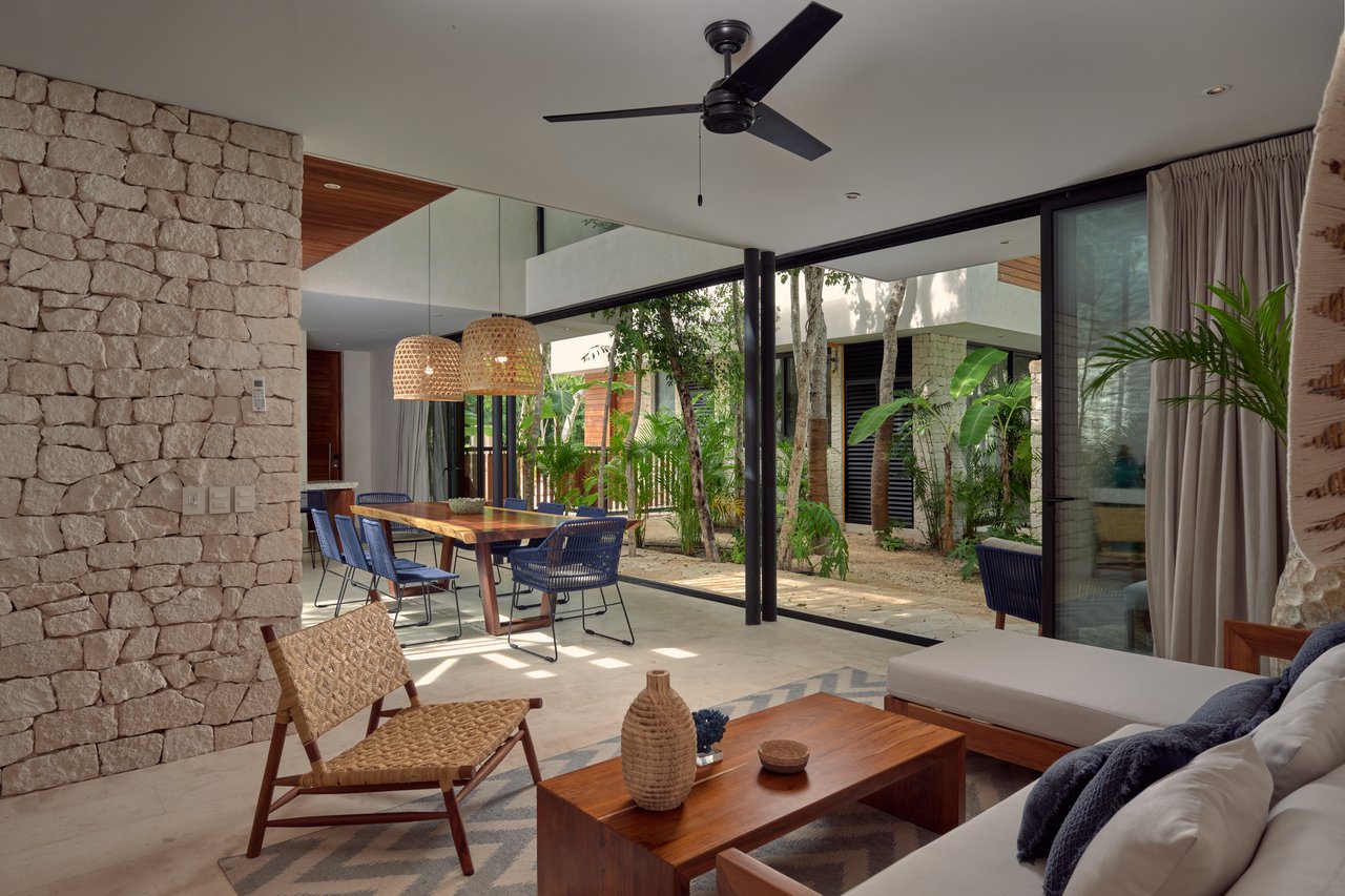 Casa David | 3BR Jungle Villa w/ Rooftop Pool