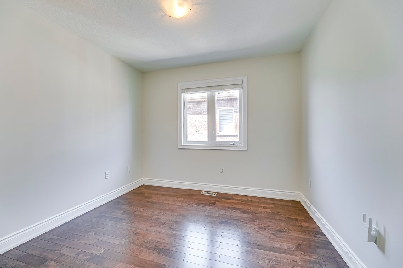 1152 Jezero Cres