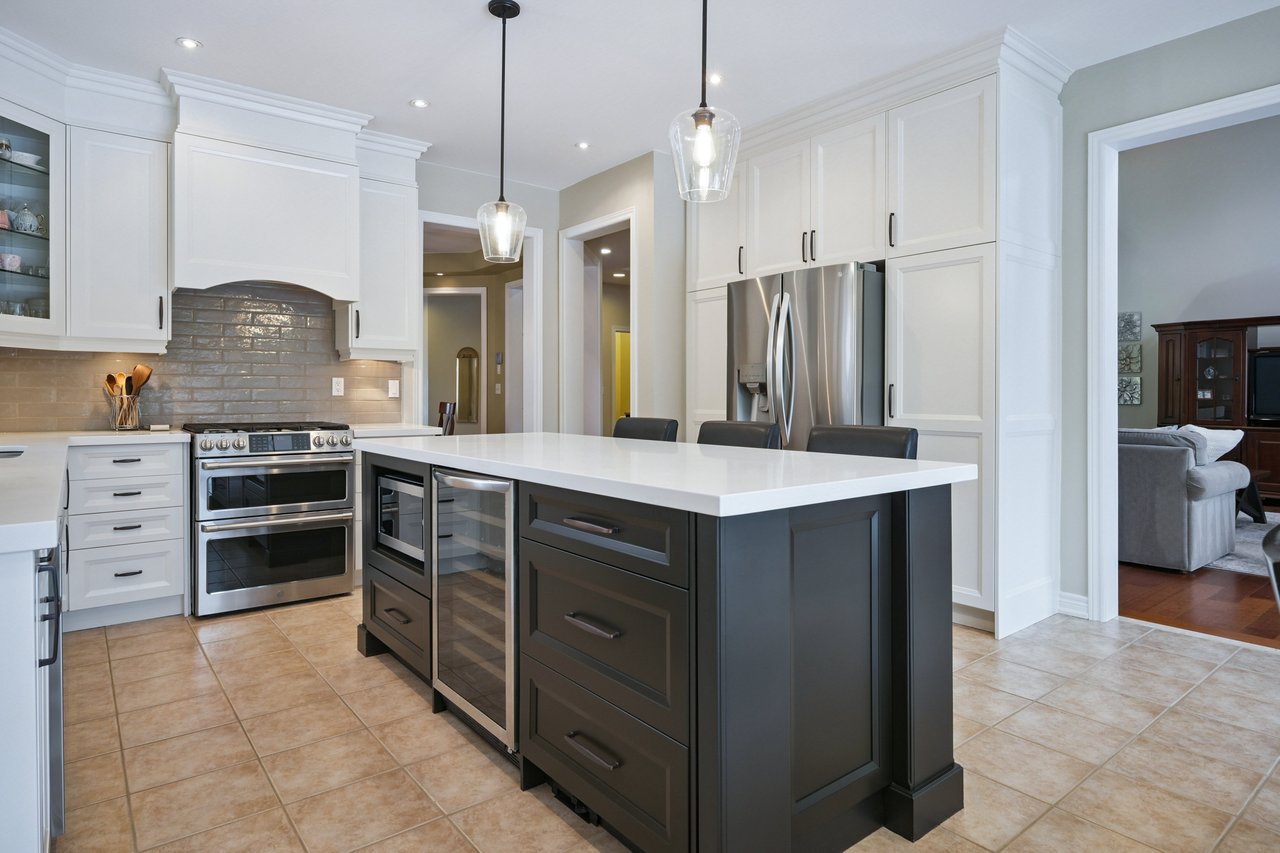 Resort-style yard backing onto lush ravine