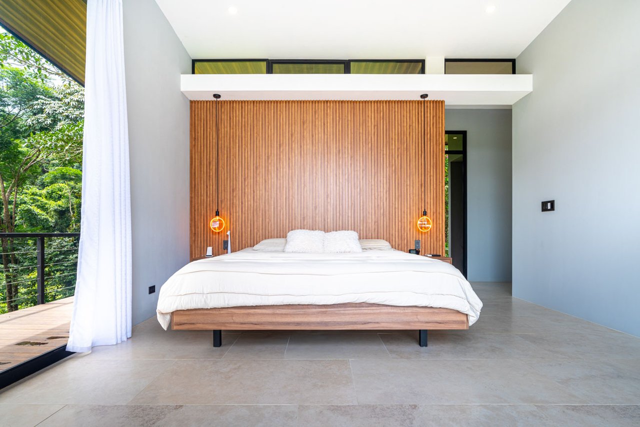 Ojochal Modern Jungle Home with Infinity Pool & Mountain Views