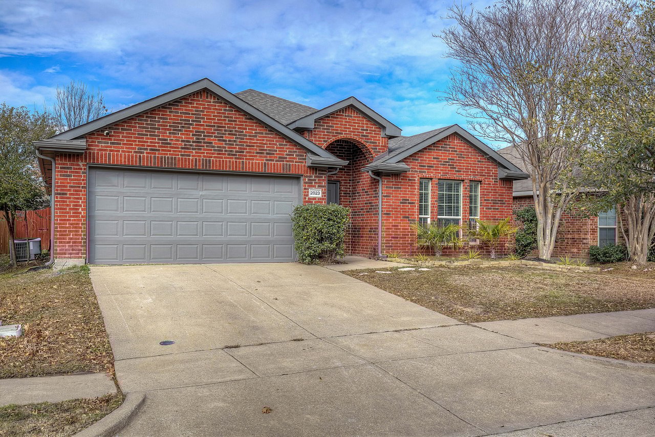 2023 Lake Trail Dr.