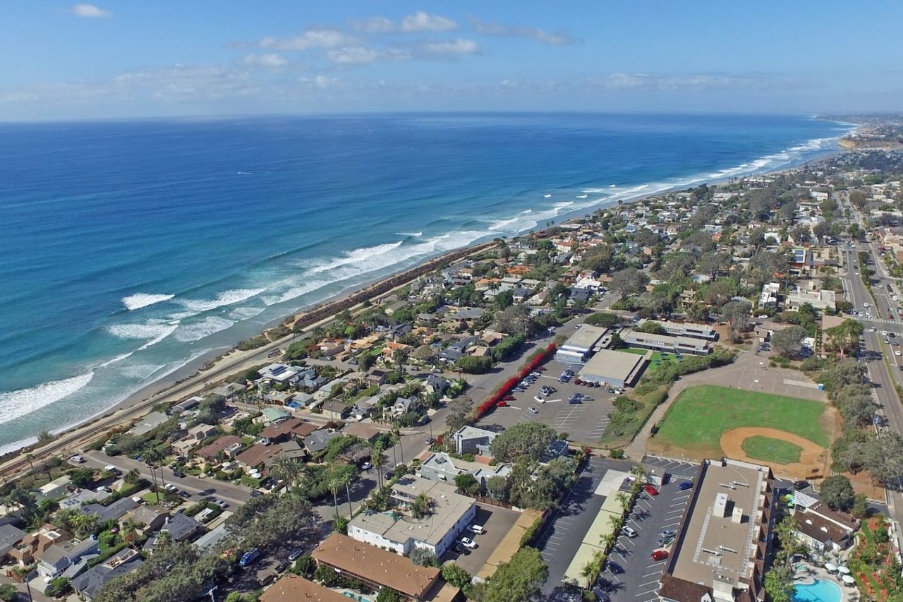 Del Mar Heights Real Estate Guide: Coastal Living, Top Schools & Lifestyle Benefits