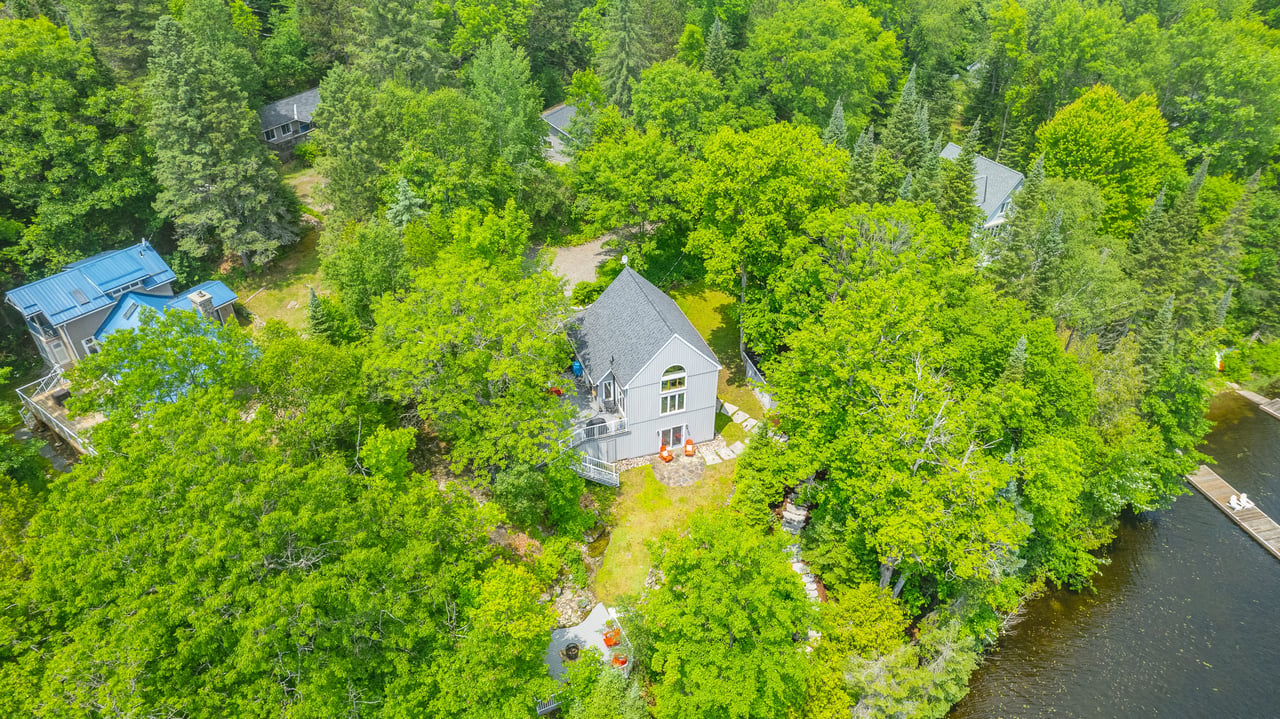 1025 Yukon Trail Haliburton