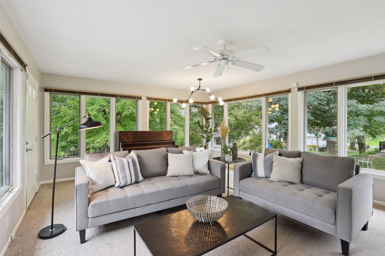 2460 Zealand Ave N, Golden Valley