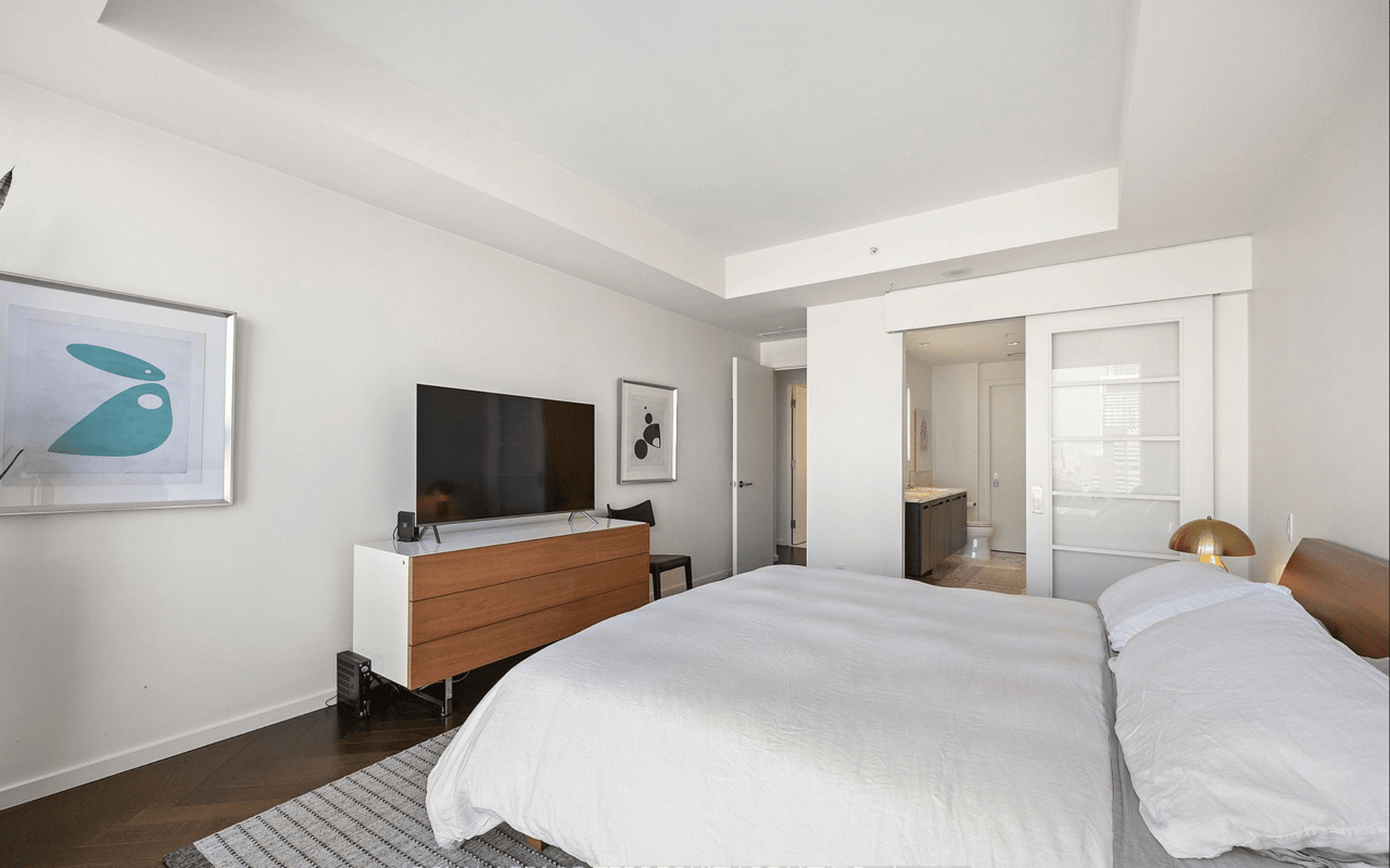 Suite 3006- 180 University Avenue