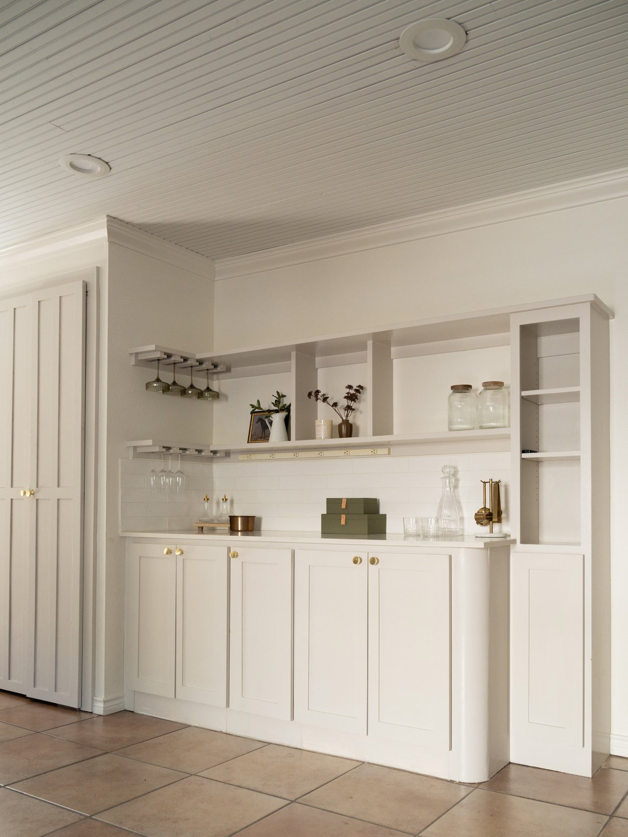 TARRYTOWN LOCK & LEAVE