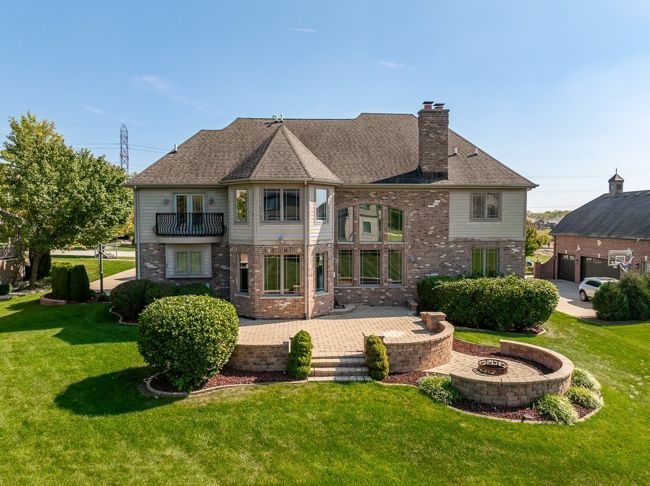 8964 Port Washington Dr, Frankfort