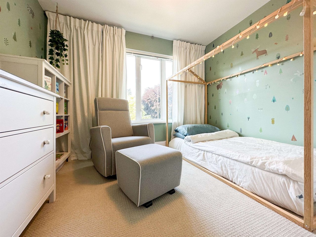201-18505 Laurensen Pl