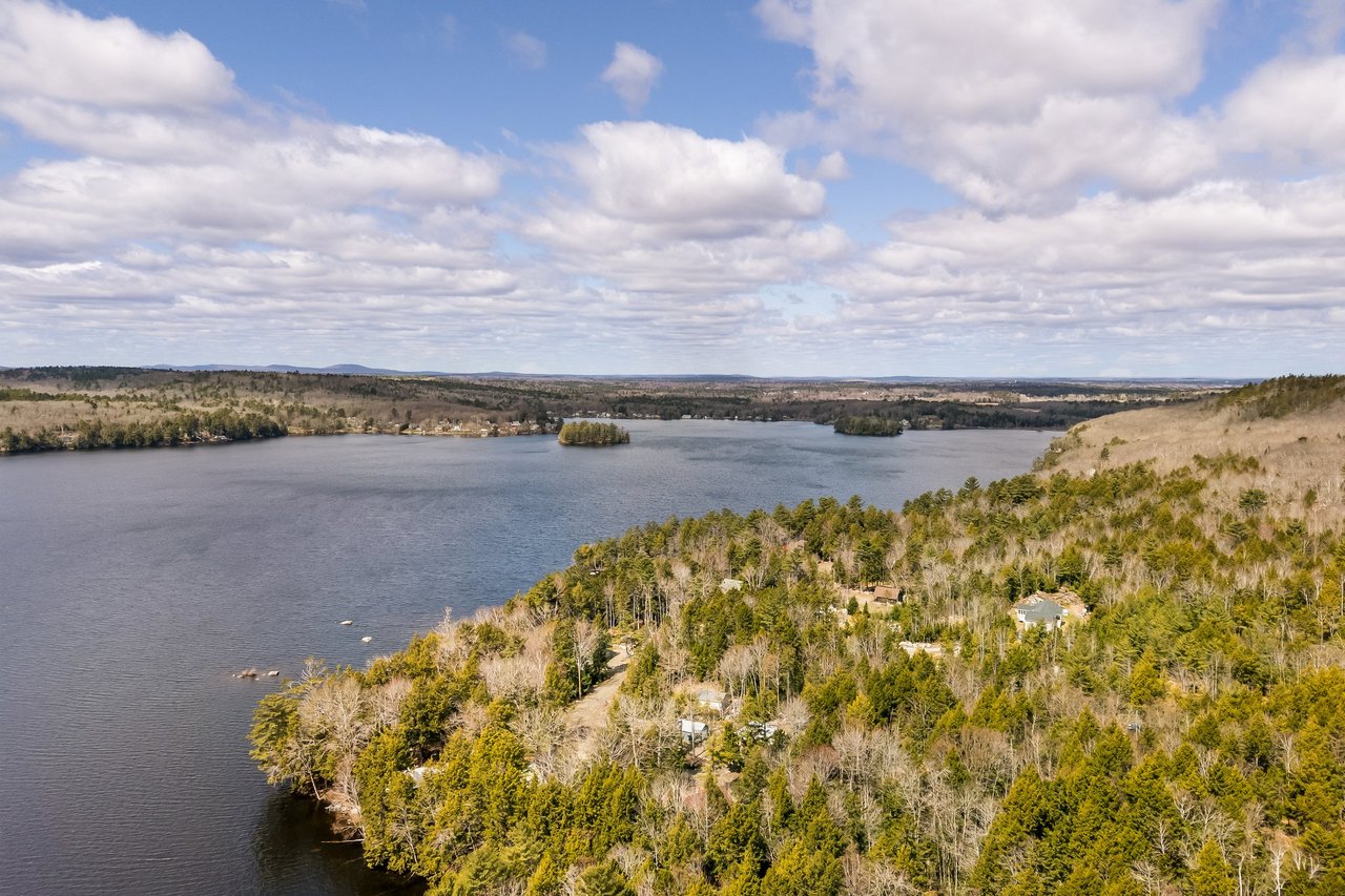 76 Cottage Shore Drive Holden, ME 04429-7003