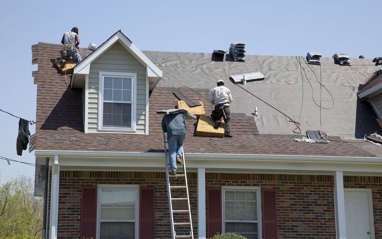 Roof Problems Don’t Need to Keep You From the House of Your Dreams
