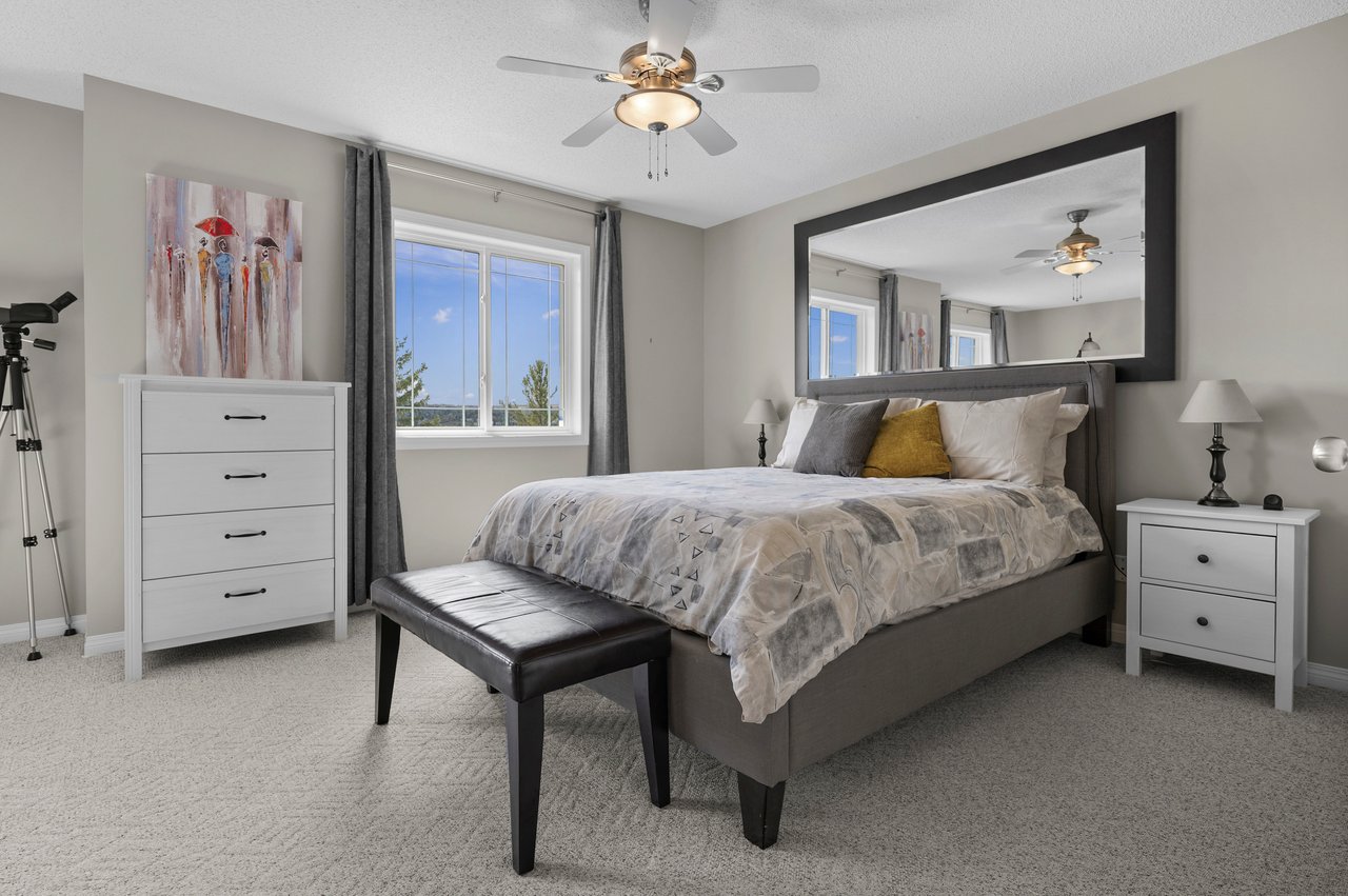 139 Country Hills Gardens NW