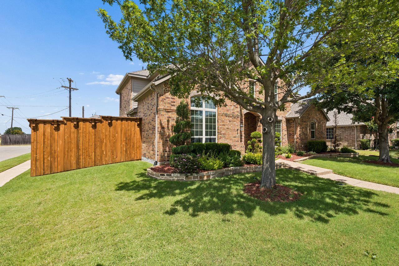 7001 Handen Drive