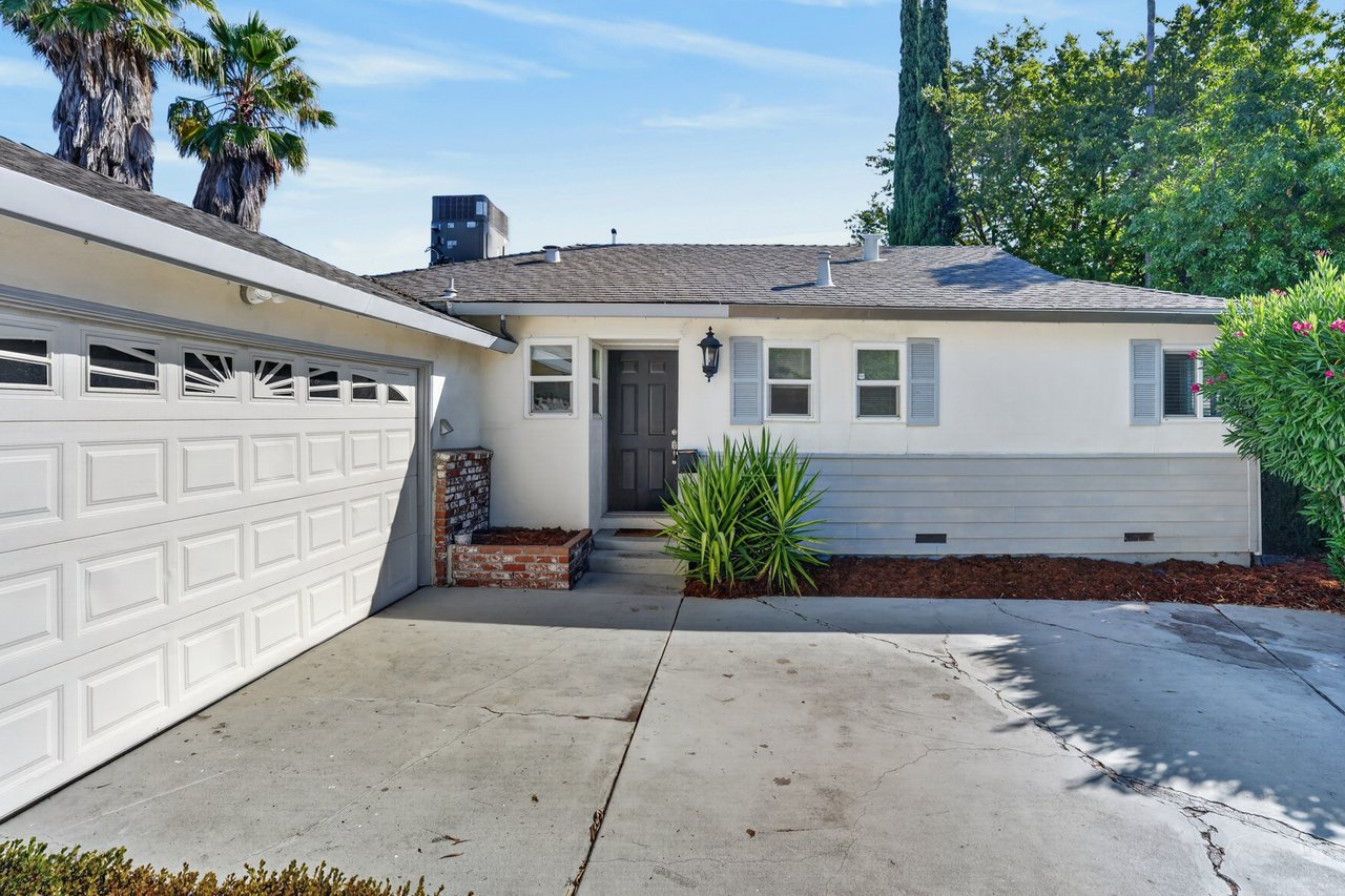 2121 50th Ave
