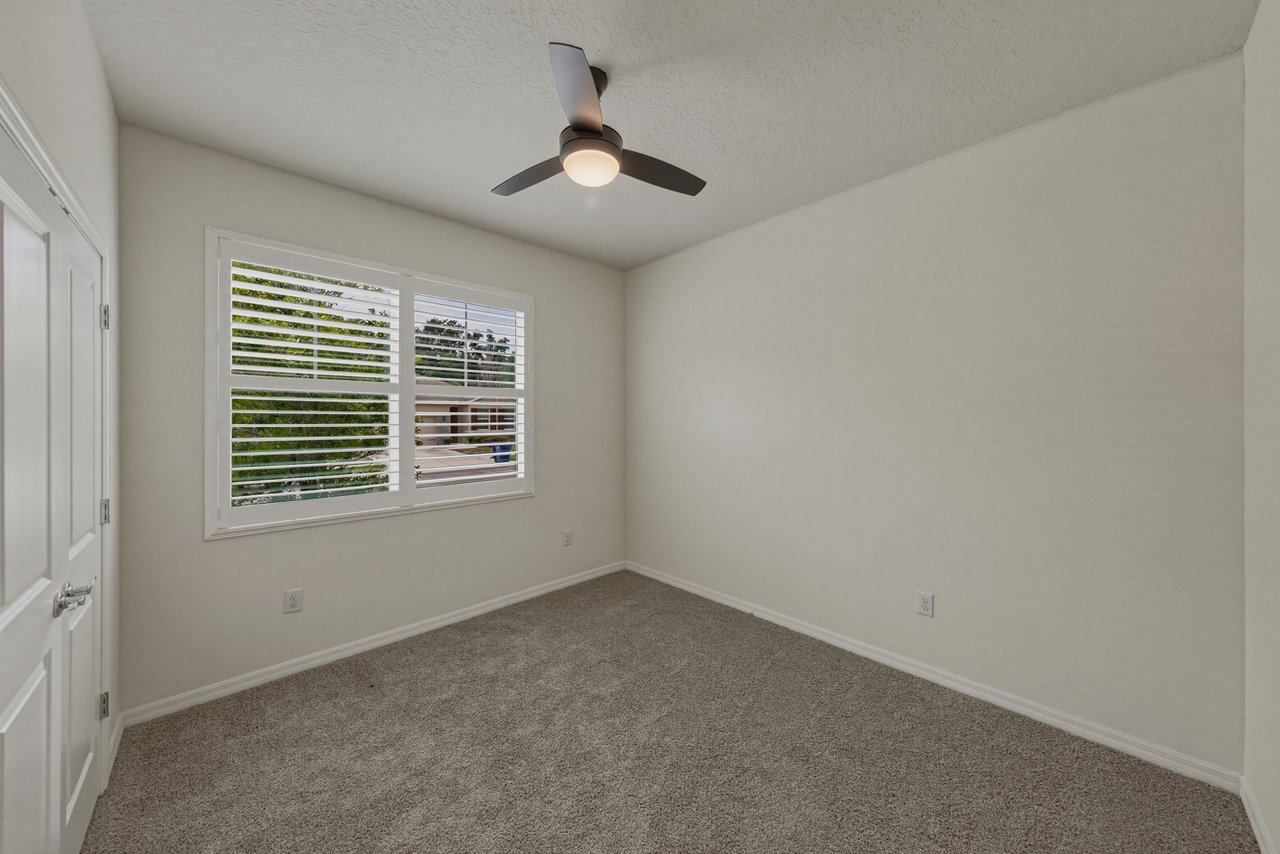 12322 EASTPOINTE DR