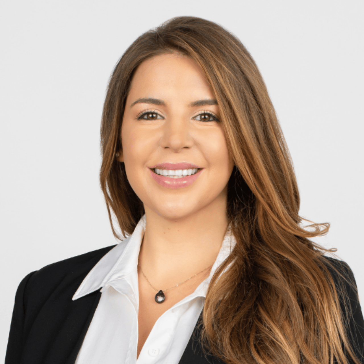 Nadine Larsen Laguna Niguel, CA Real Estate Agent Headshot