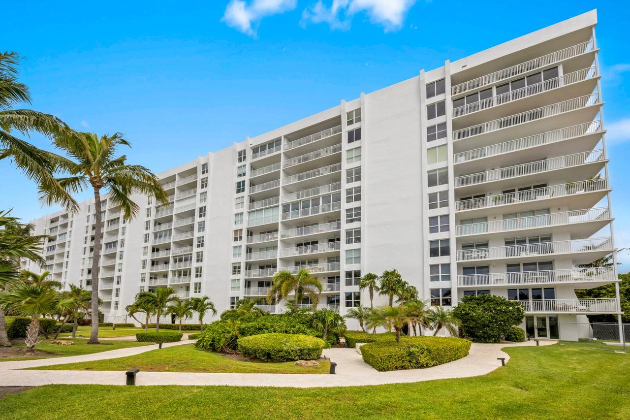 Oceanfront Living in Key Biscayne