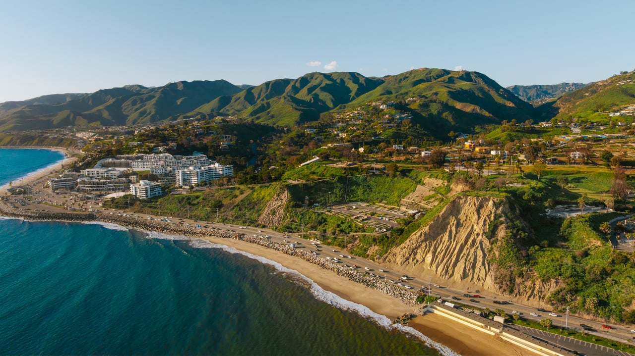 17000 W. Sunset Blvd