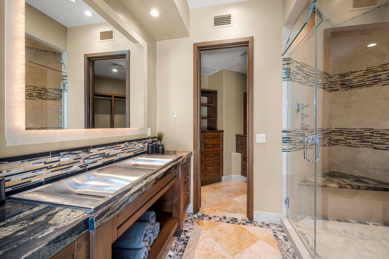 10570 E Pinnacle Peak Road