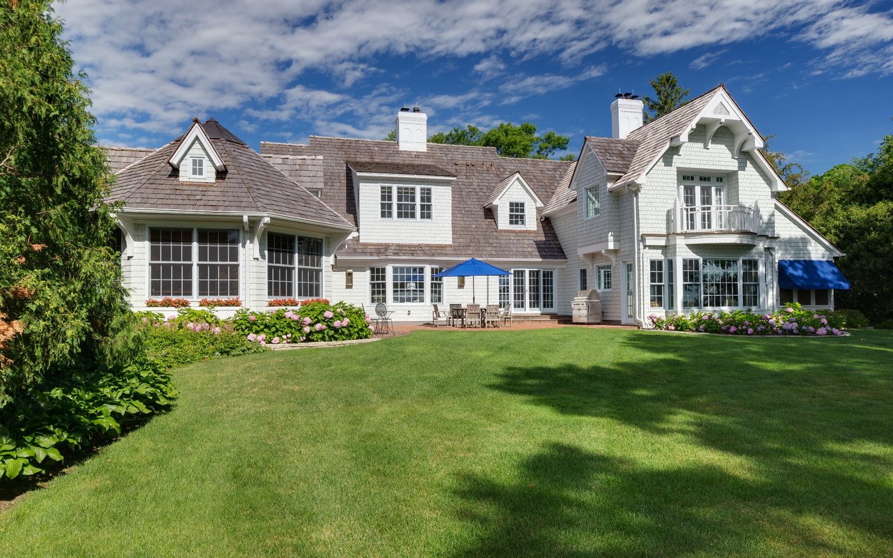 2217 Huntington Point Rd E | Minnetonka Beach