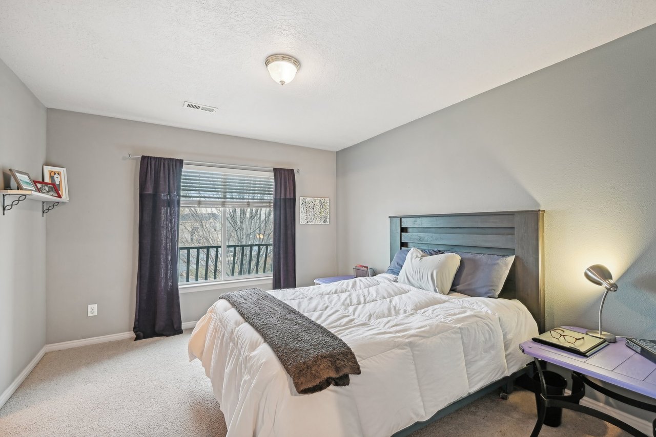 211 Greenfield Cir 103
