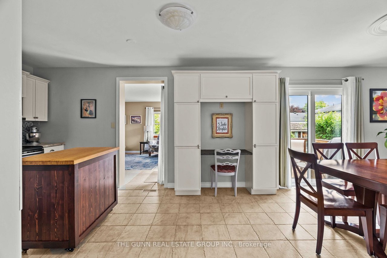 5 Locke Hts