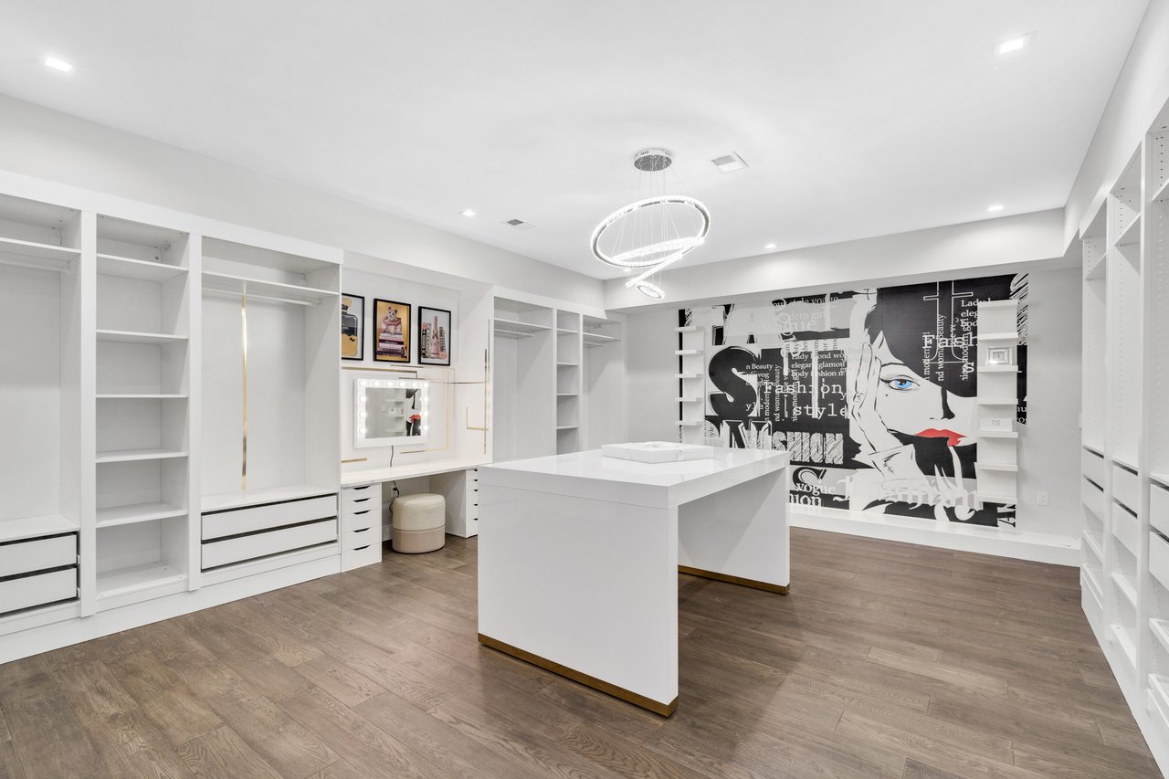 9100 Mill Pond Valley Dr