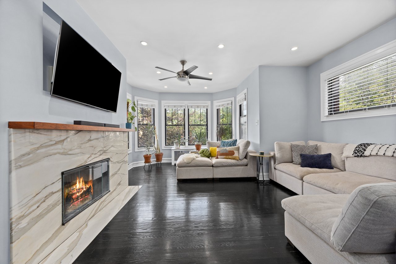 7631 N Eastlake Terrace Unit: 2A-3A