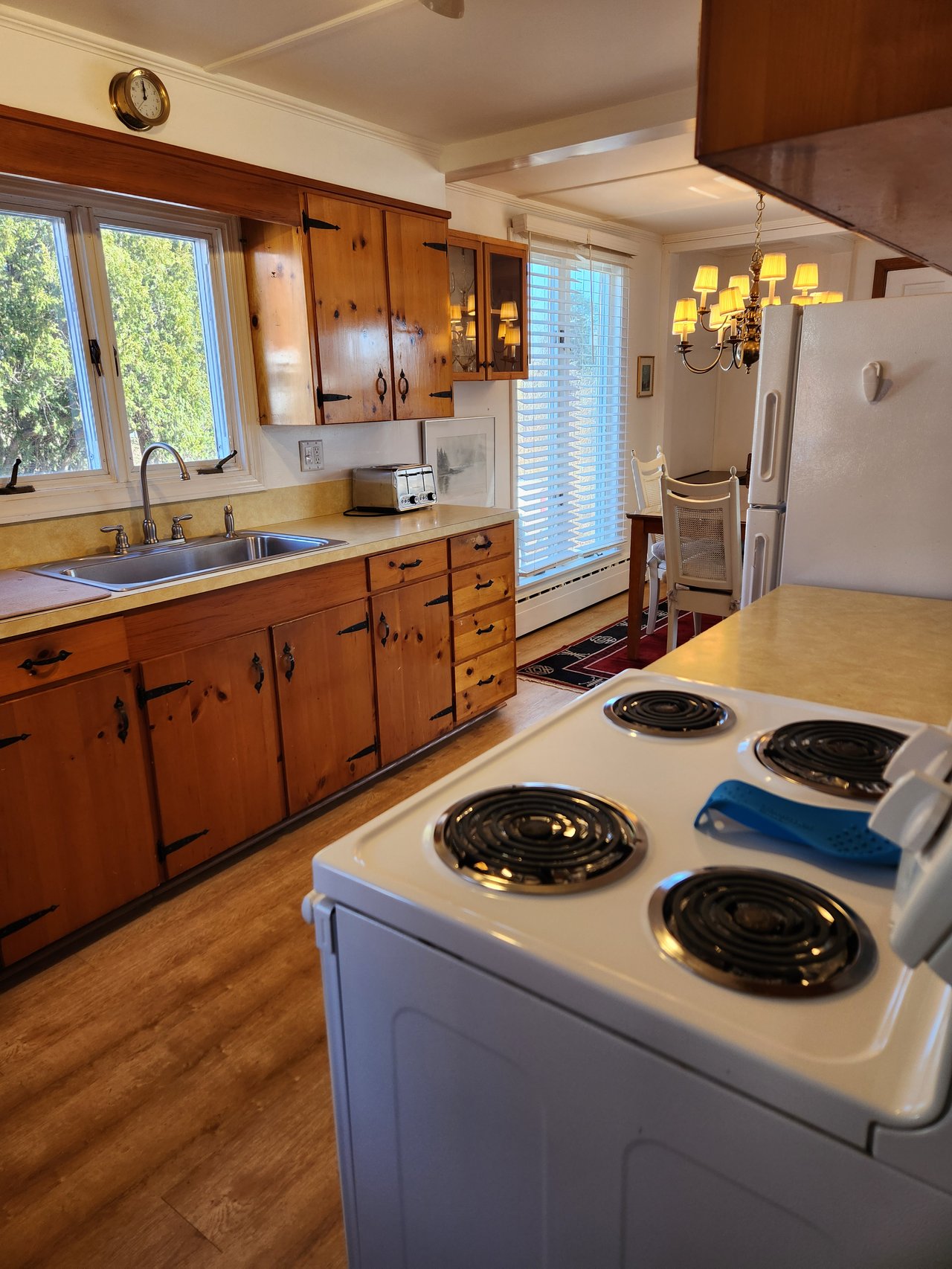 25 Fluker St, Thomaston ME