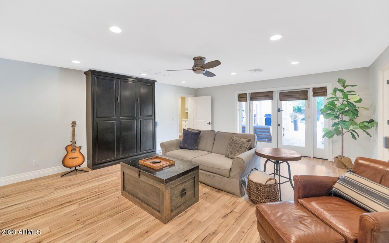 Just Sold: 4474 E Calle Del Norte