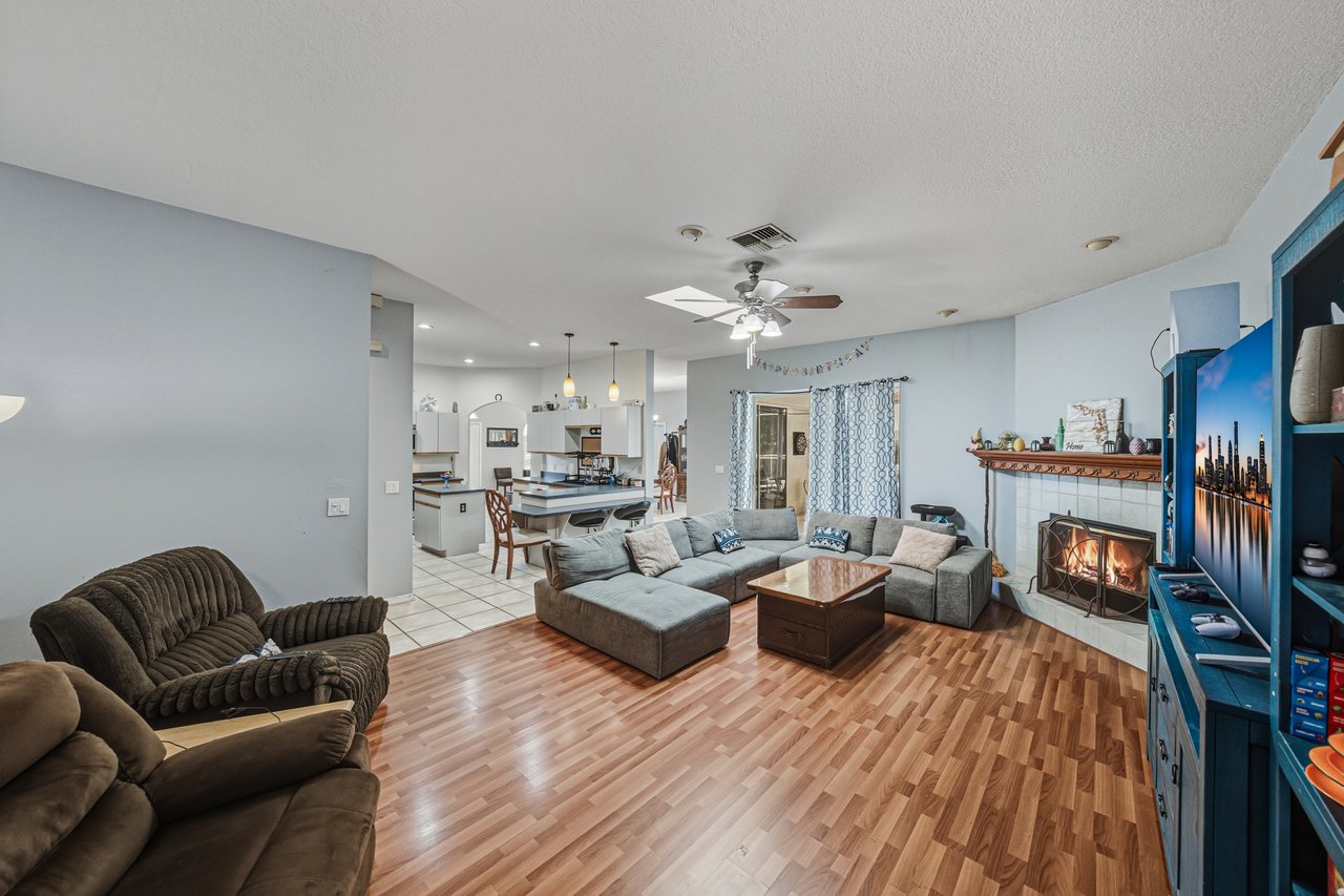 3926 Meadowlark Court