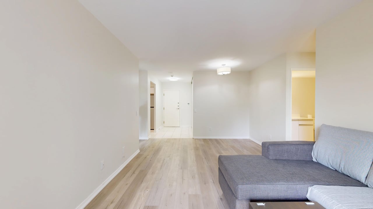81 Townsgate Drive 211