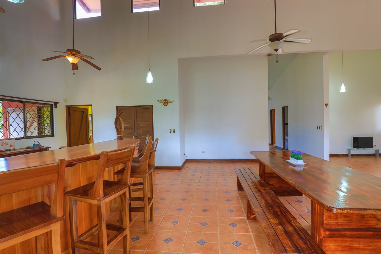 Hacienda-Style Retreat For Sale in Naranjito
