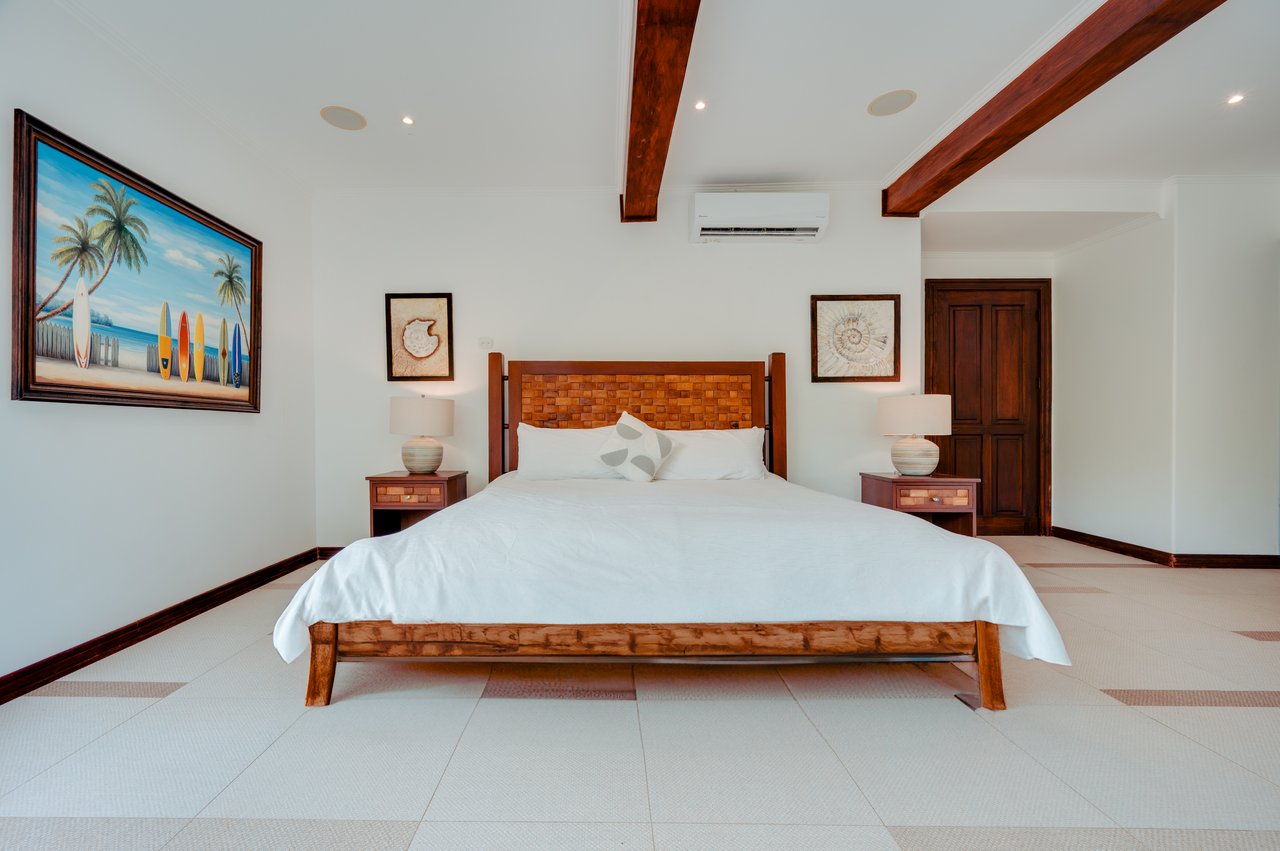 Casa Neptuno Beachfront Home  - Hacienda Pinilla