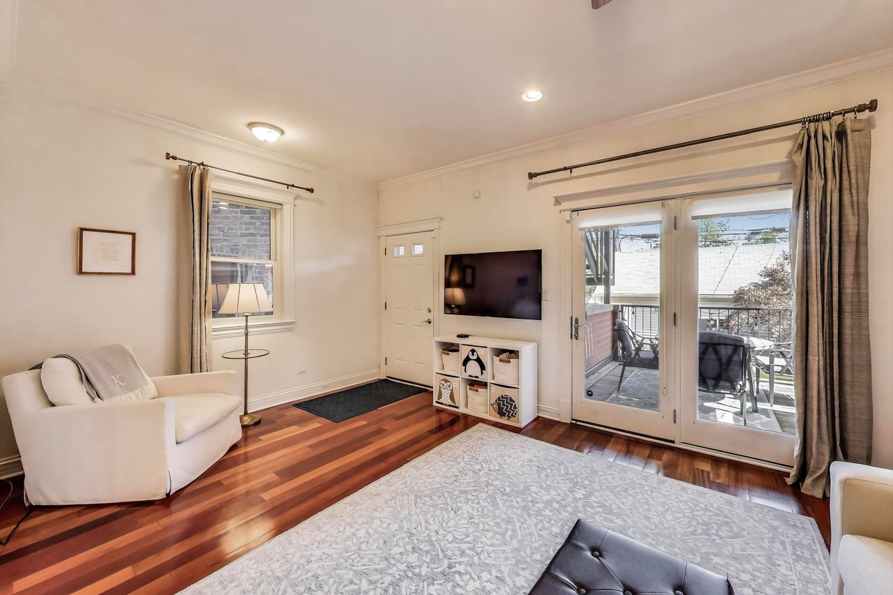3555 N Marshfield Ave. Unit 1