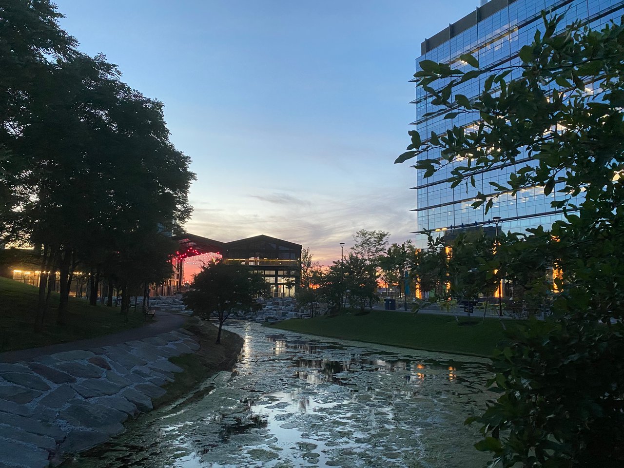 2 Earhart Street, Unit 904