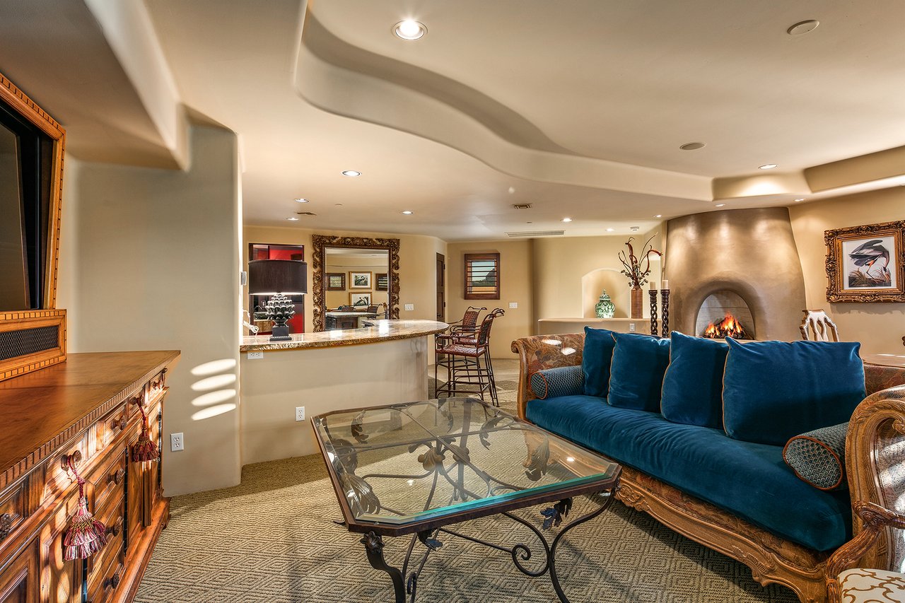 7311 E ARROYO HONDO Road