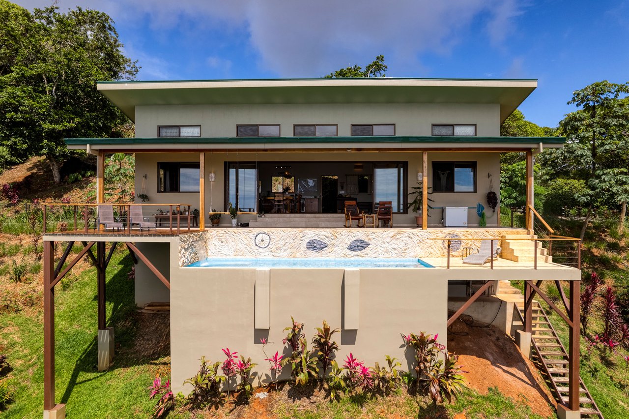 NEW PRIVATE MOUNTAIN HOME WITH OCEAN VIEWS ABOVE LAGUNAS