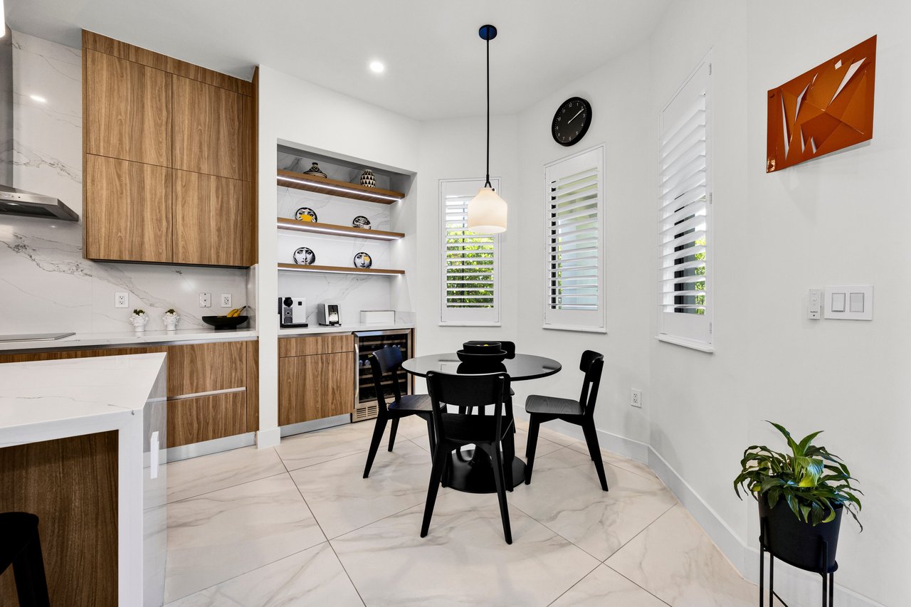 Modern Luxury Living Near Pinecrest