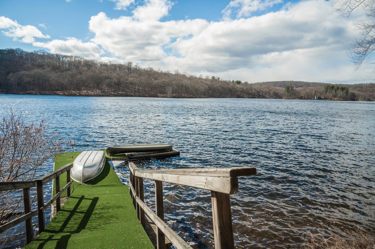 The Springhouse Estate at Pierson Lakes