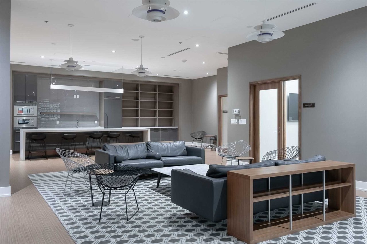 The Foxbar Suite 804