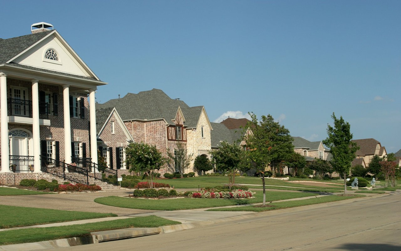 Lake Hill Village