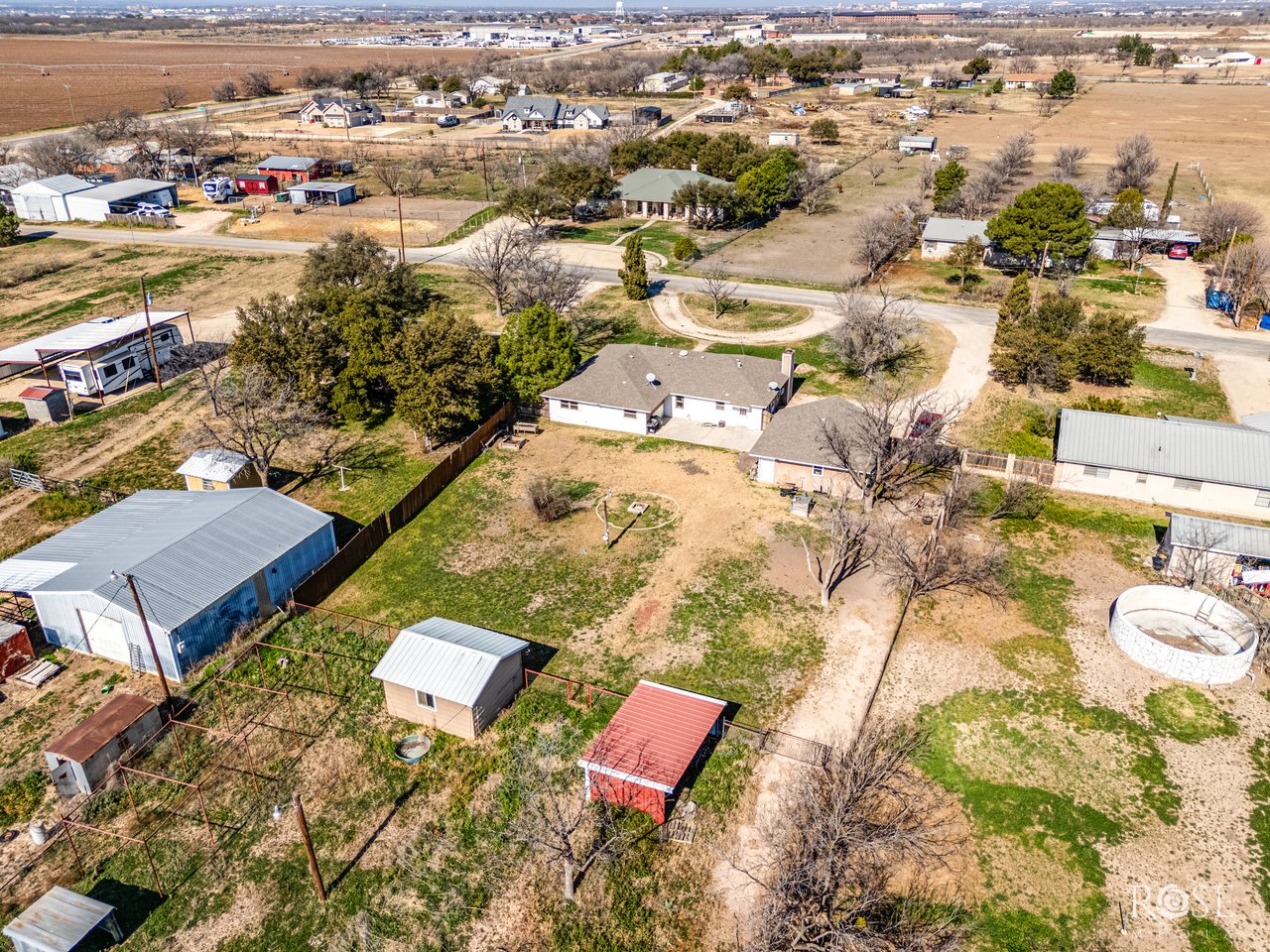 2733 Janie Ln