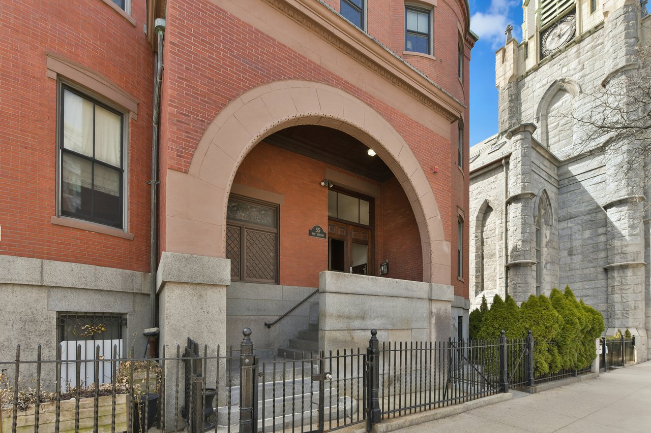 55 W Broadway, Unit 3